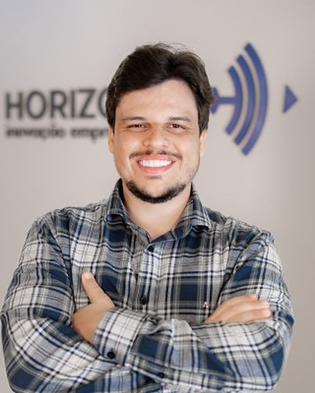 Marcus Vinicius Valente, facilitador do Hackathon Acelera Café